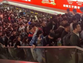 深圳地铁辟谣发生人员踩踏