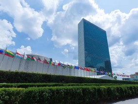 中方：美国对特定国家外交人员拒发签证，违反国际法义务