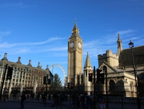英国就指控伊朗公民一事召见伊朗驻英大使